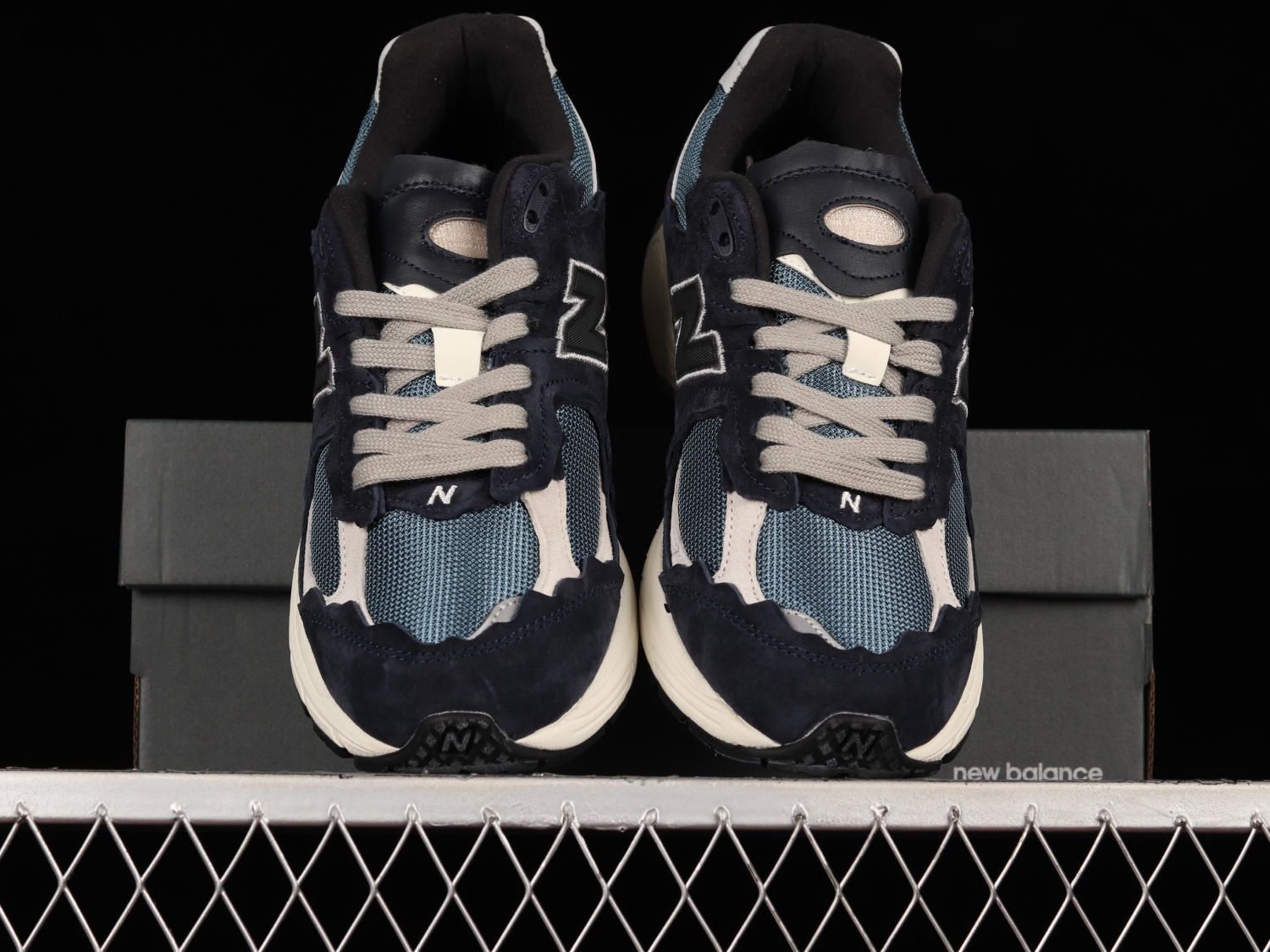 New Bal*nce 2002R Protection Pack Dark Navy M2002RDF