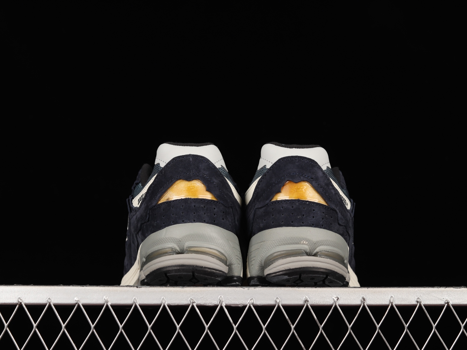 New Bal*nce 2002R Protection Pack Dark Navy M2002RDF