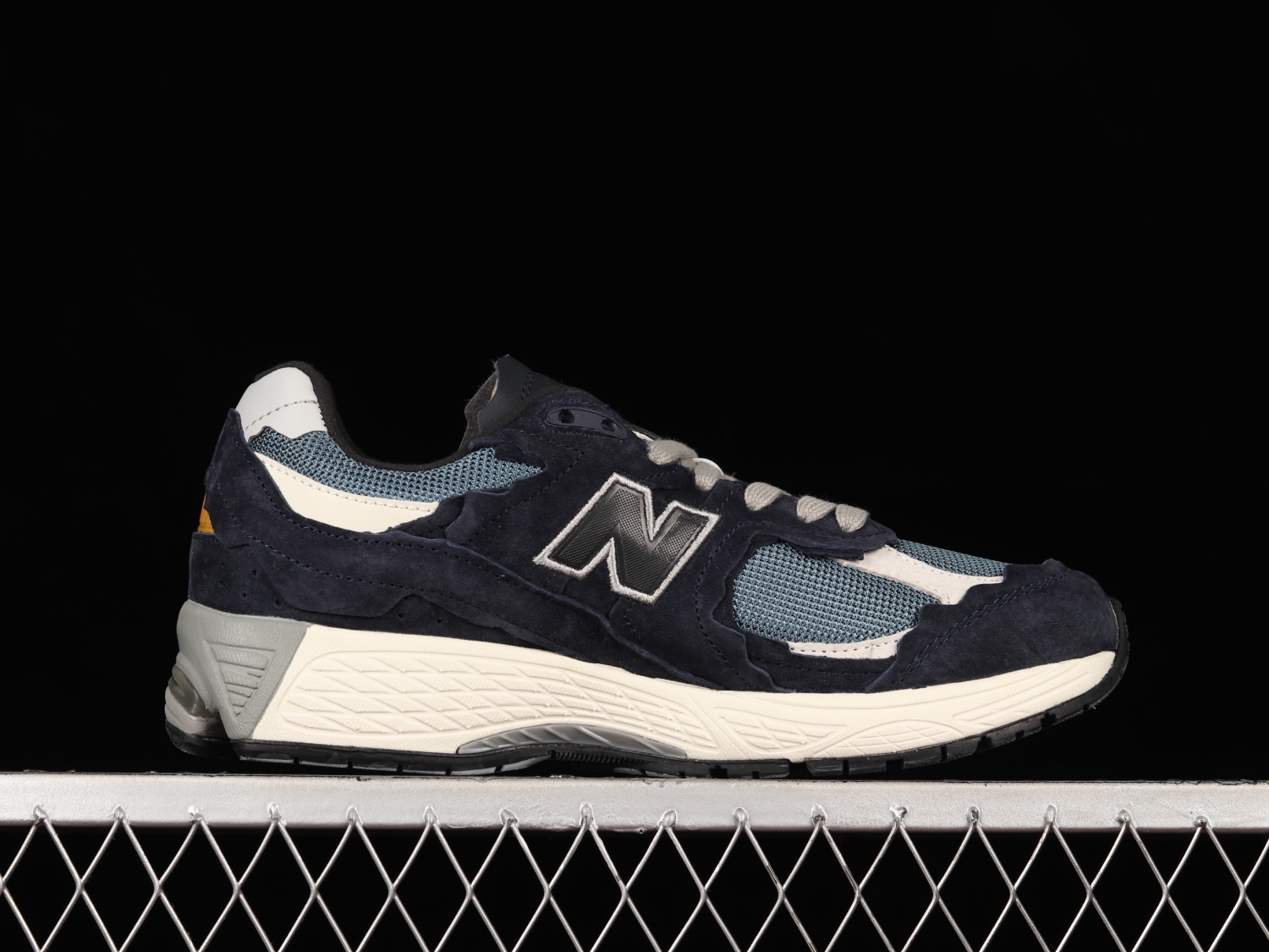 New Bal*nce 2002R Protection Pack Dark Navy M2002RDF