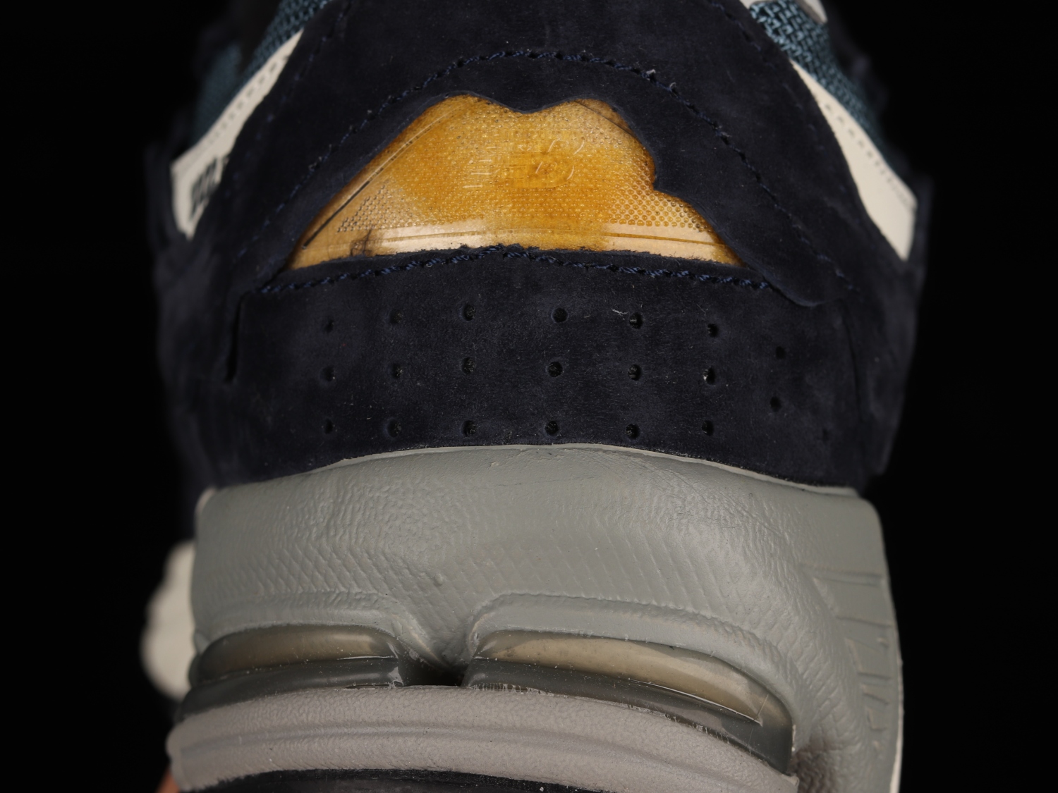 New Bal*nce 2002R Protection Pack Dark Navy M2002RDF