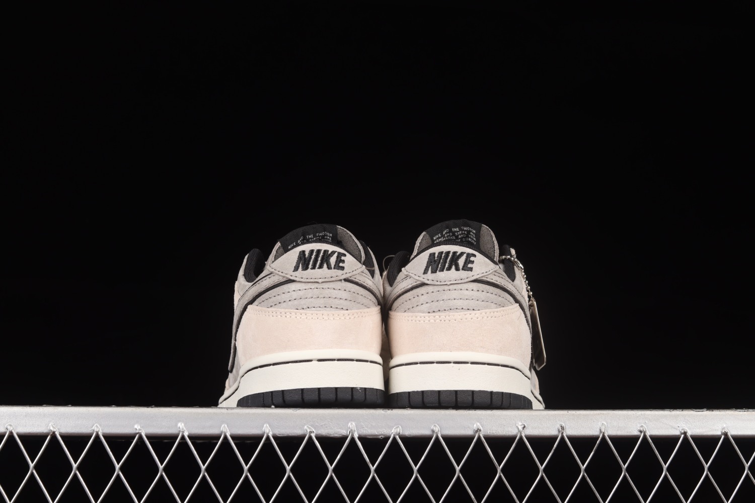 Otomo Katsuhiro x NK SB Dunk Low  Steamboy OST  LF0039-006