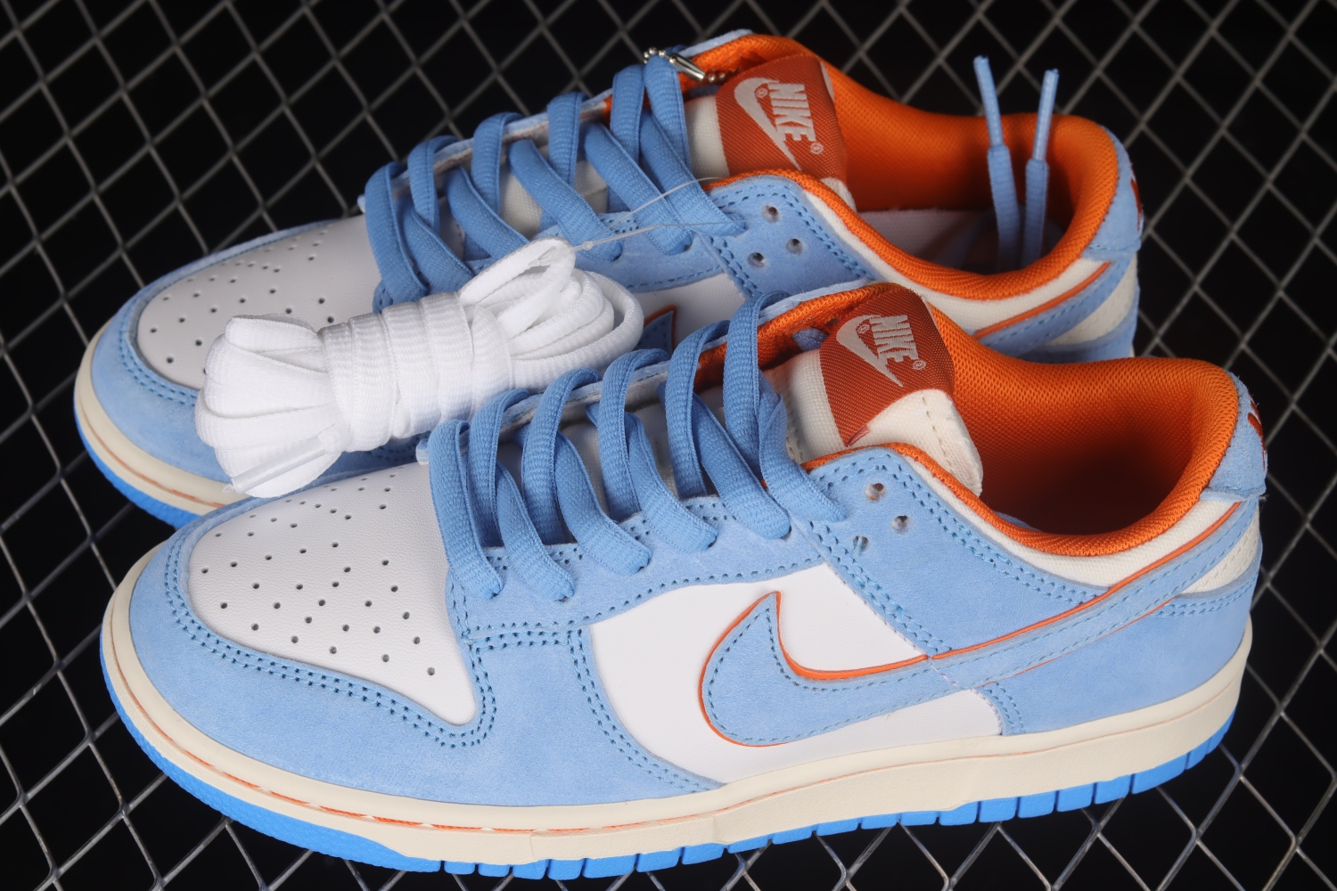 Otomo Katsuhiro x NK SB Dunk Low  Steamboy OST  LF0039-009
