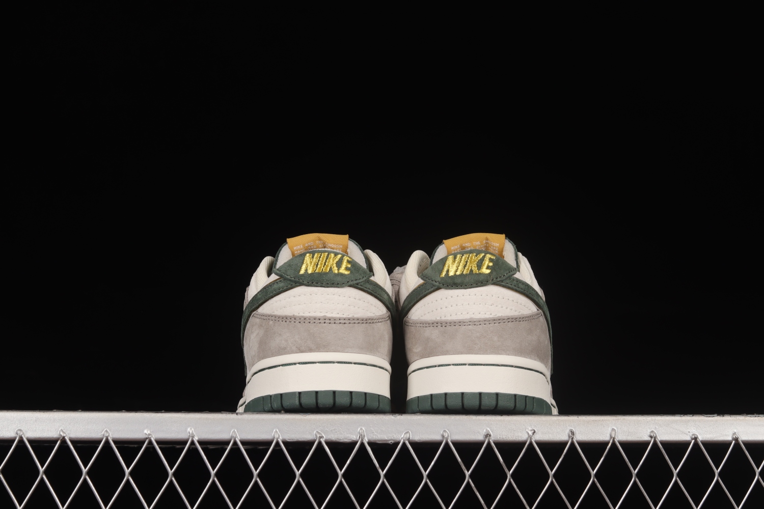Otomo Katsuhiro x NK SB Dunk Low  Steamboy OST  LF0039-011