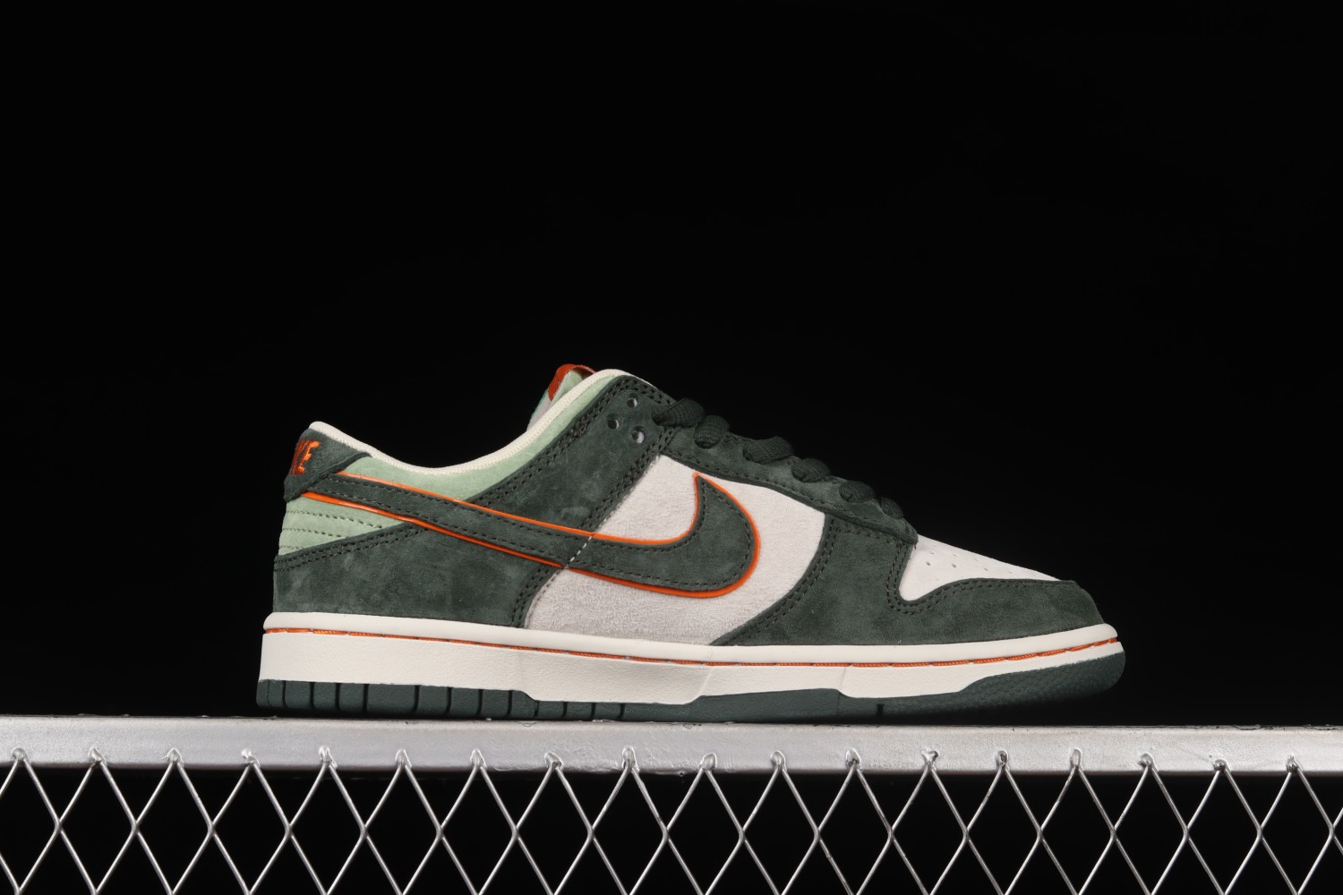 Otomo Katsuhiro x NK SB Dunk Low  Steamboy OST   LF0039-007