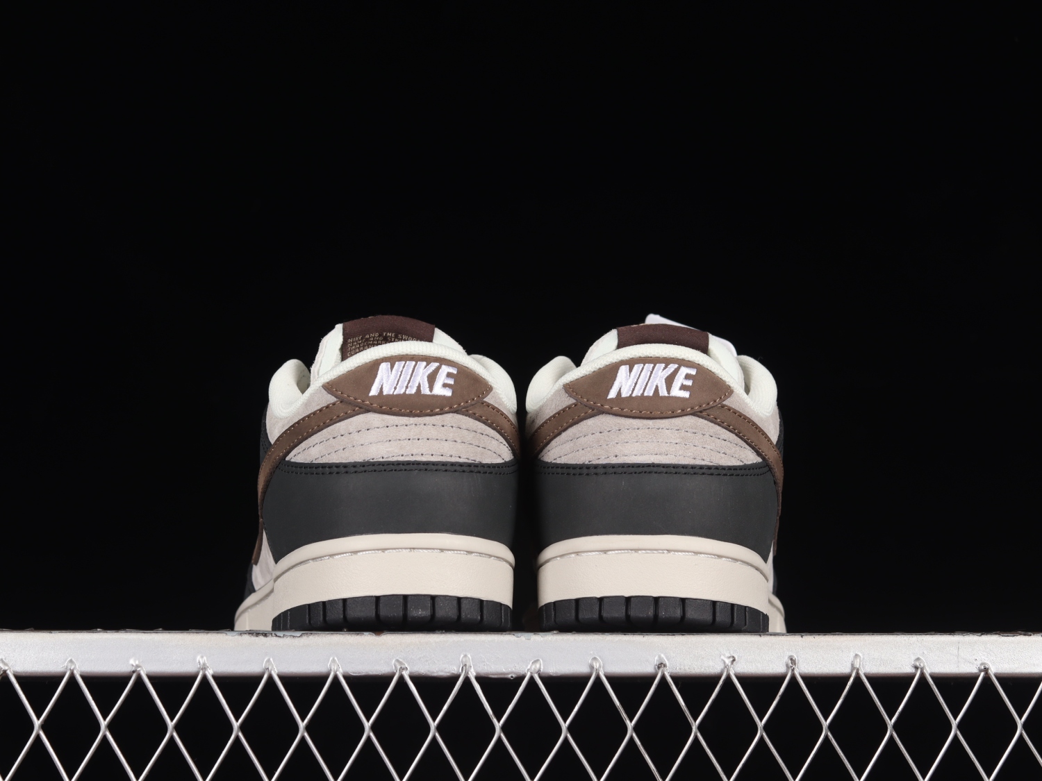 Otomo Katsuhiro x Nk SB Dunk Low  Steamboy OST  LF0039-003