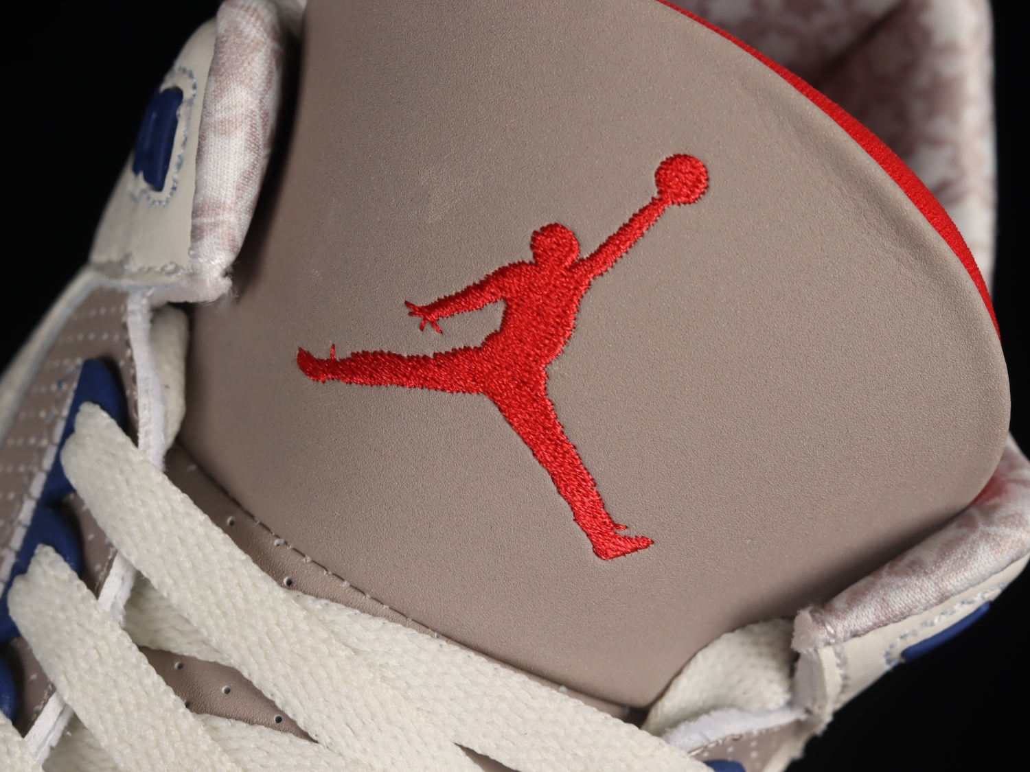 Jordan 3 Retro International Flight (GS) 398614-140