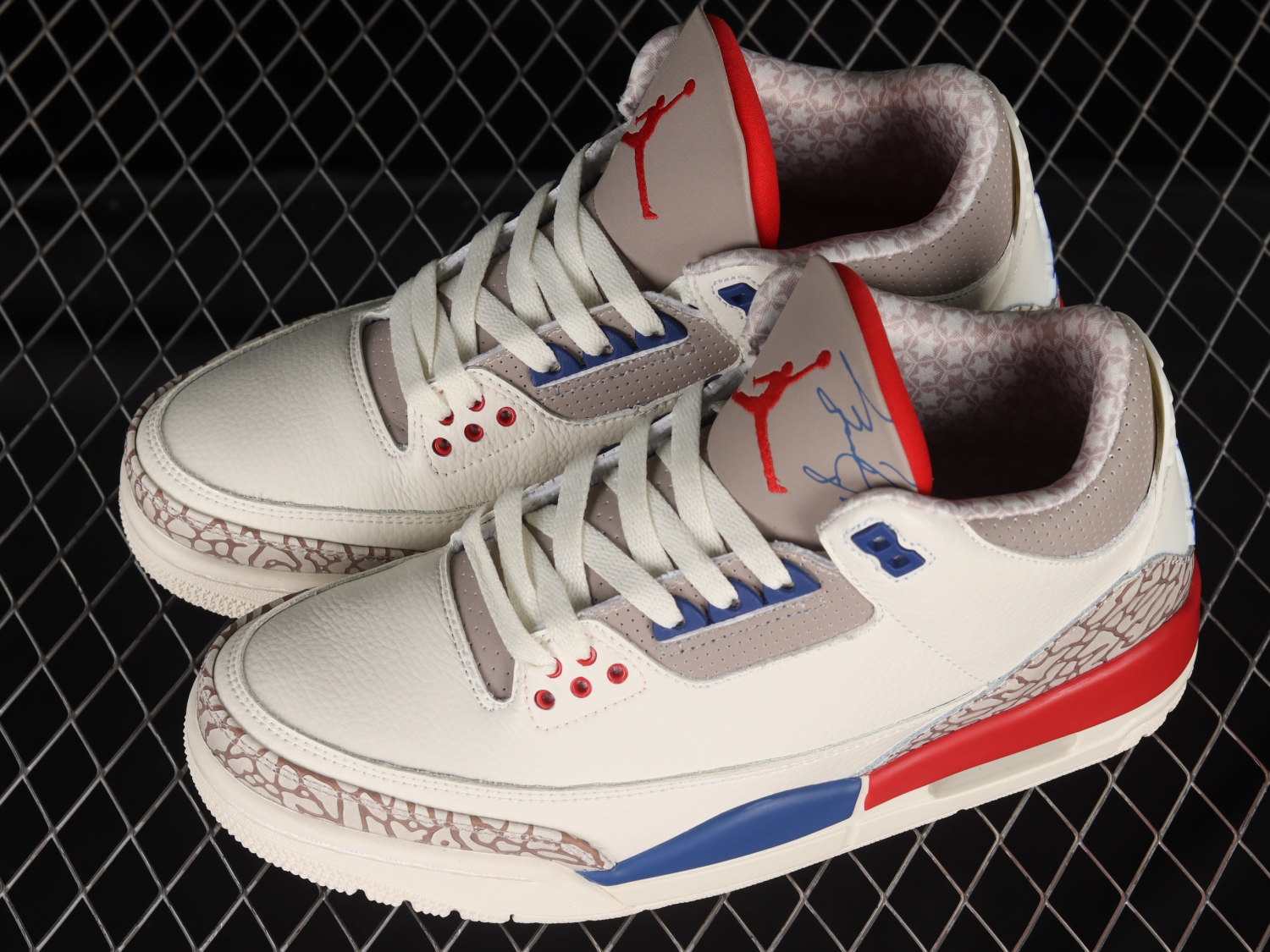 Jordan 3 Retro International Flight (GS) 398614-140