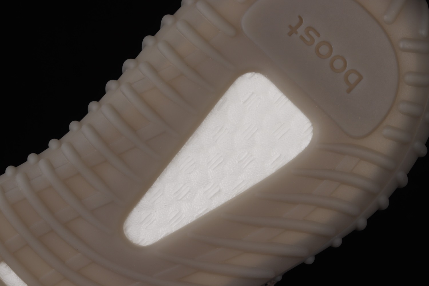 adidas Yeezy Boost 350 V2 Beluga Reflective GW1229