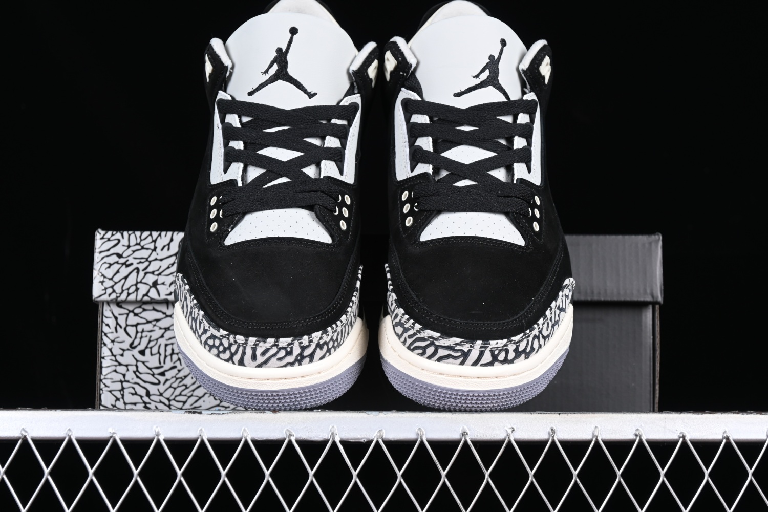 Jordan 3 Retro  Off Noir CK9246-001