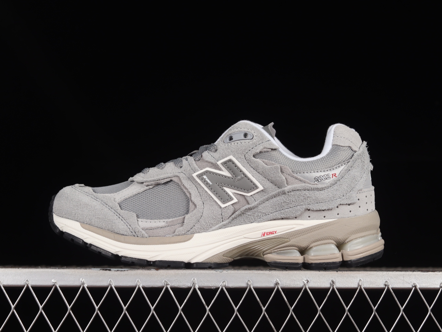 New Bal*nce 2002R Protection Pack Grey M2002RDM