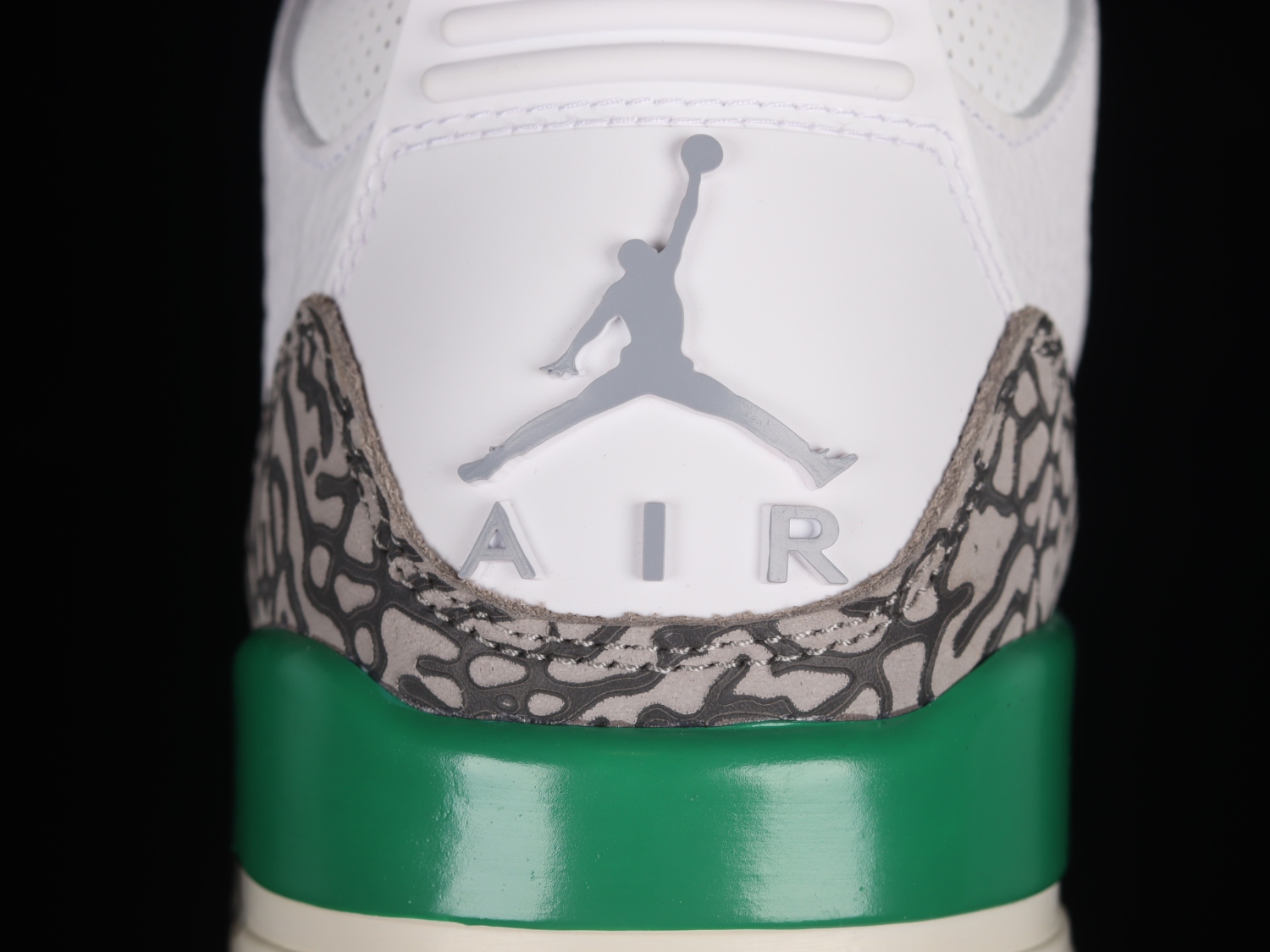 Jordan 3 Retro Lucky Green CK9246-136