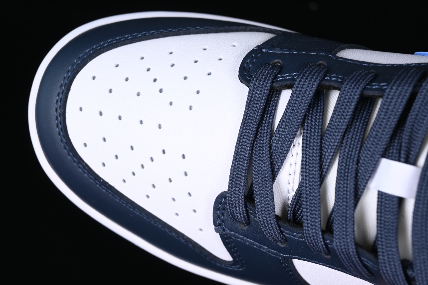 Nike Dunk Low Midnight Navy University Blue FN7800-400