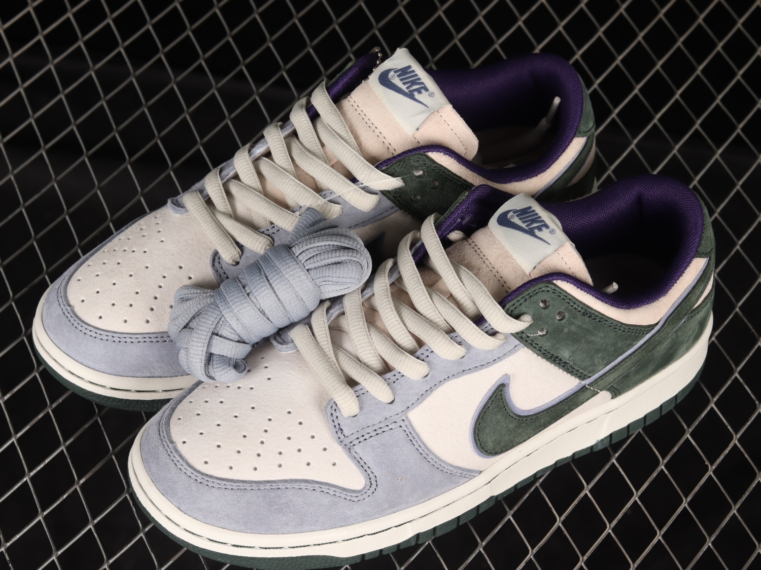 Otomo Katsuhiro x Nk SB Dunk Low  Steamboy OST LF0039-021