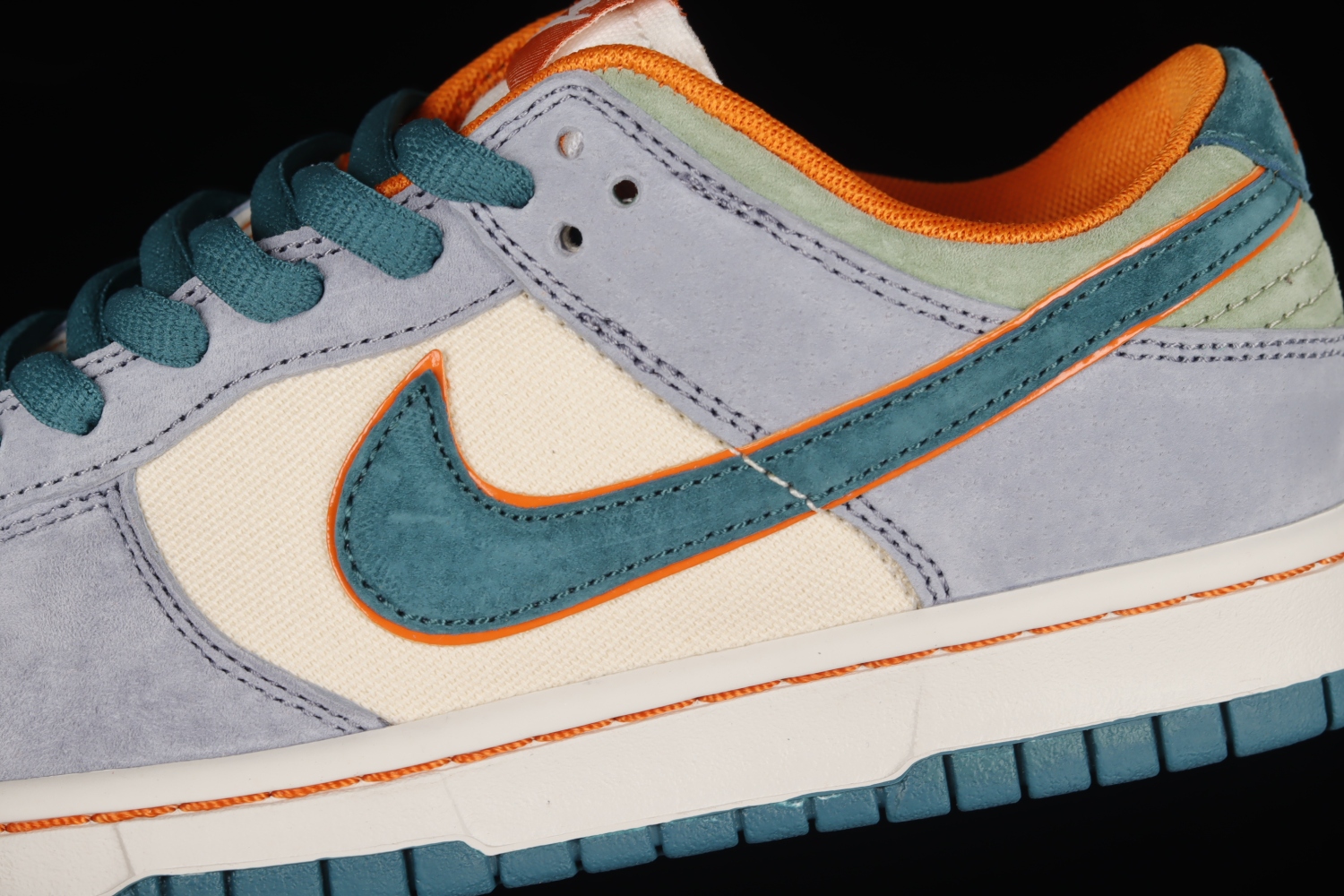Otomo Katsuhiro x Nk SB Dunk Low  Steamboy OST LF0039-017