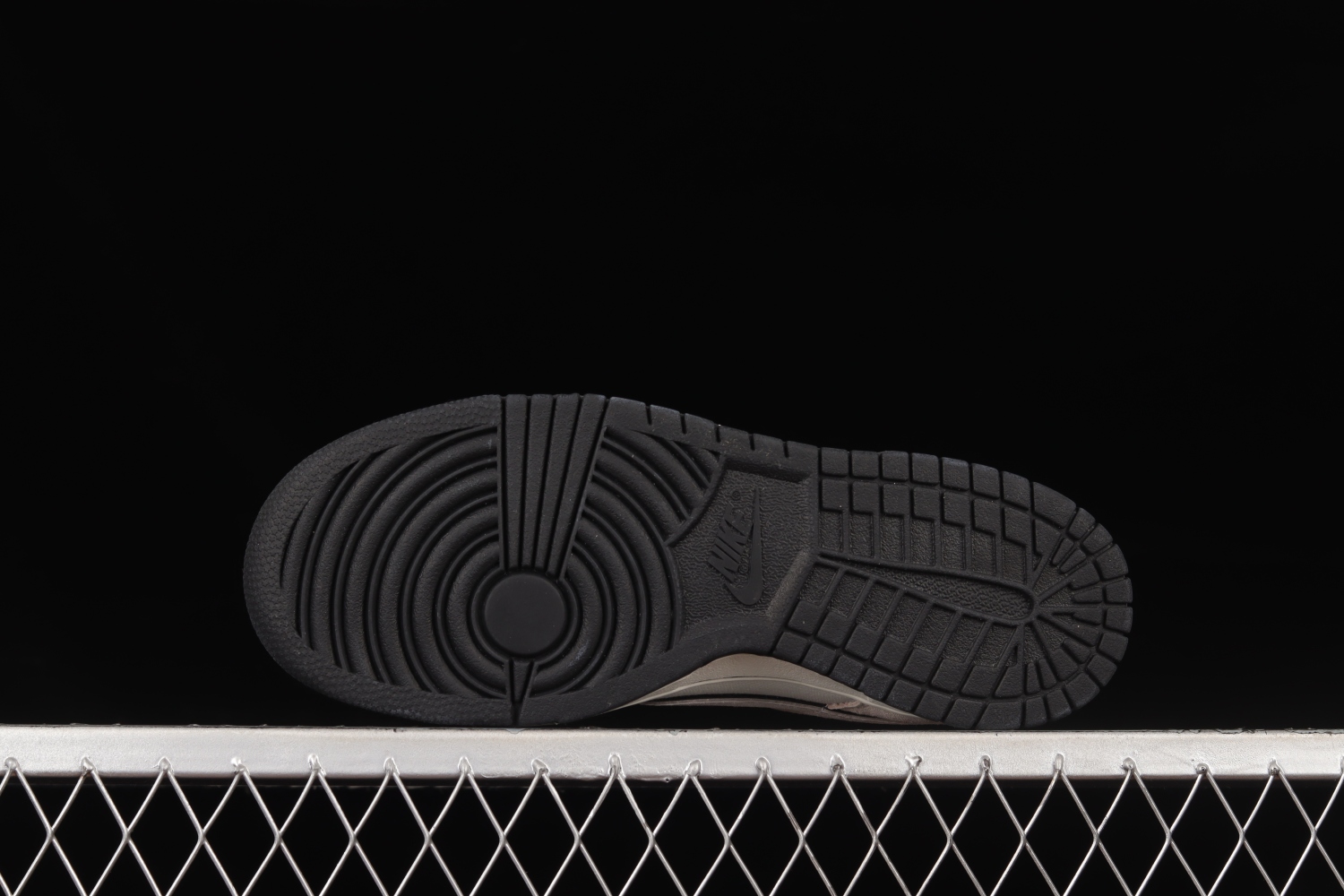 Otomo Katsuhiro x Nk SB Dunk Low  Steamboy OST LF0039-010