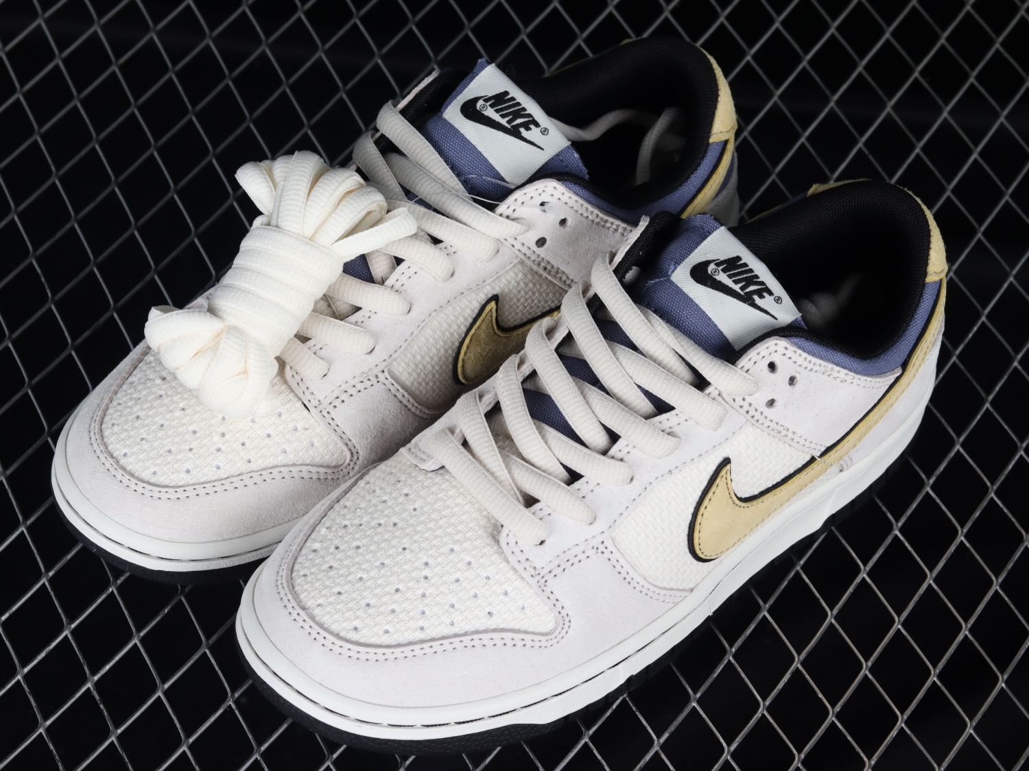 Otomo Katsuhiro x Nk SB Dunk Low Steamboy OST LF0039-016