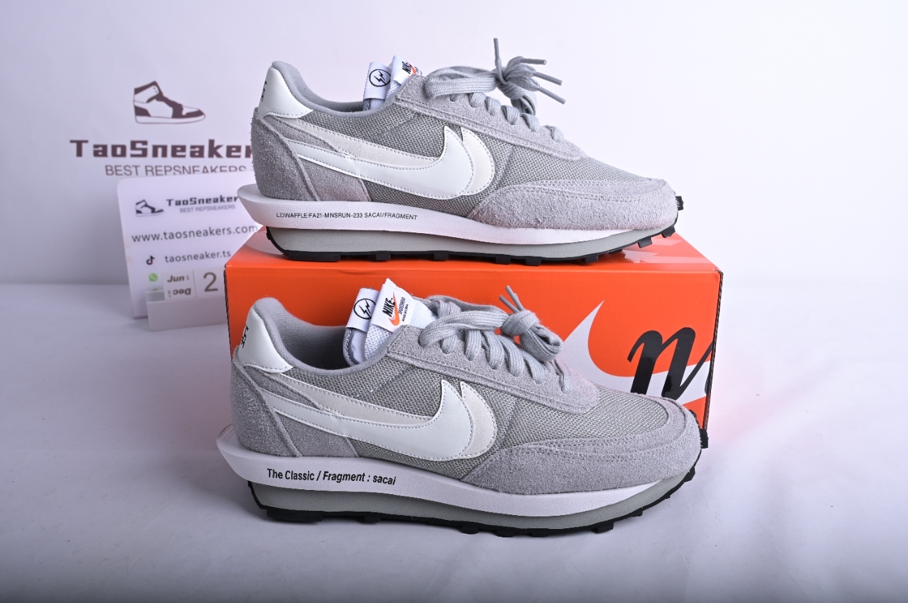 Nike LD Waffle SF sacai Fragment Grey DH2684-001