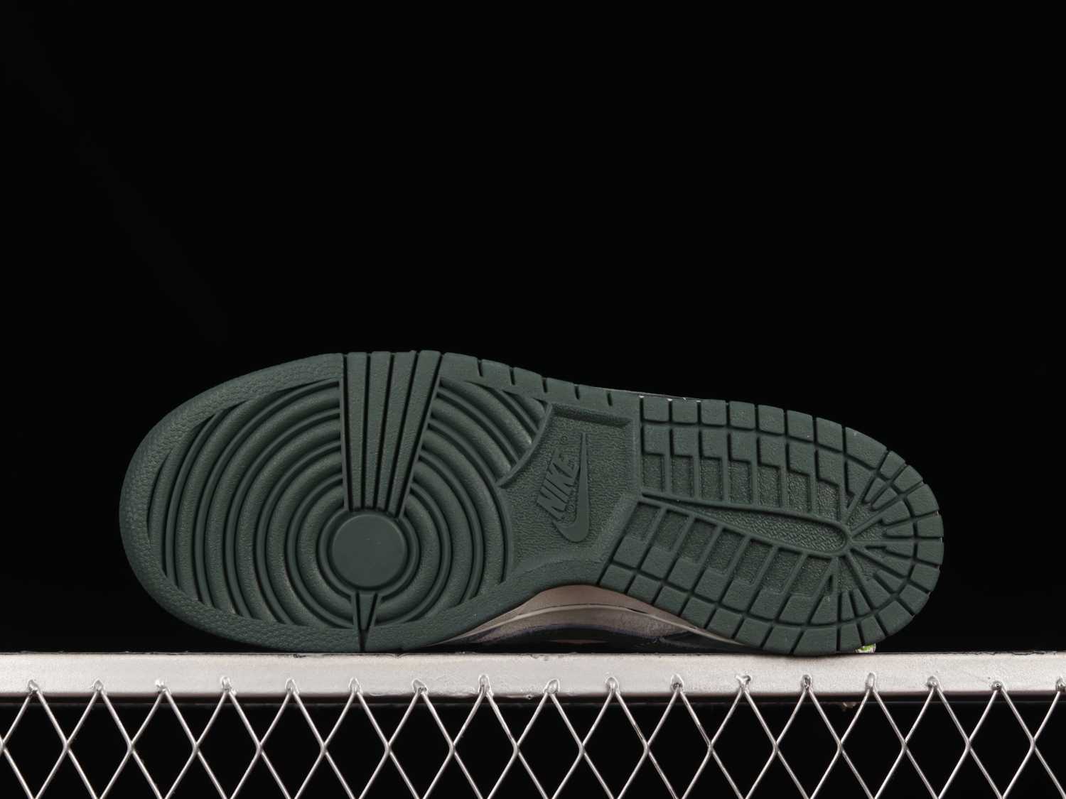 Otomo Katsuhiro x Nk SB Dunk Low  Steamboy OST LF0039-021