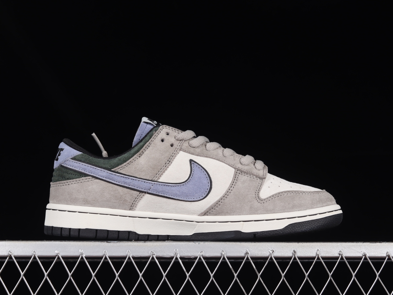 Otomo Katsuhiro x Nk SB Dunk Low  Steamboy OST  LF0039-015