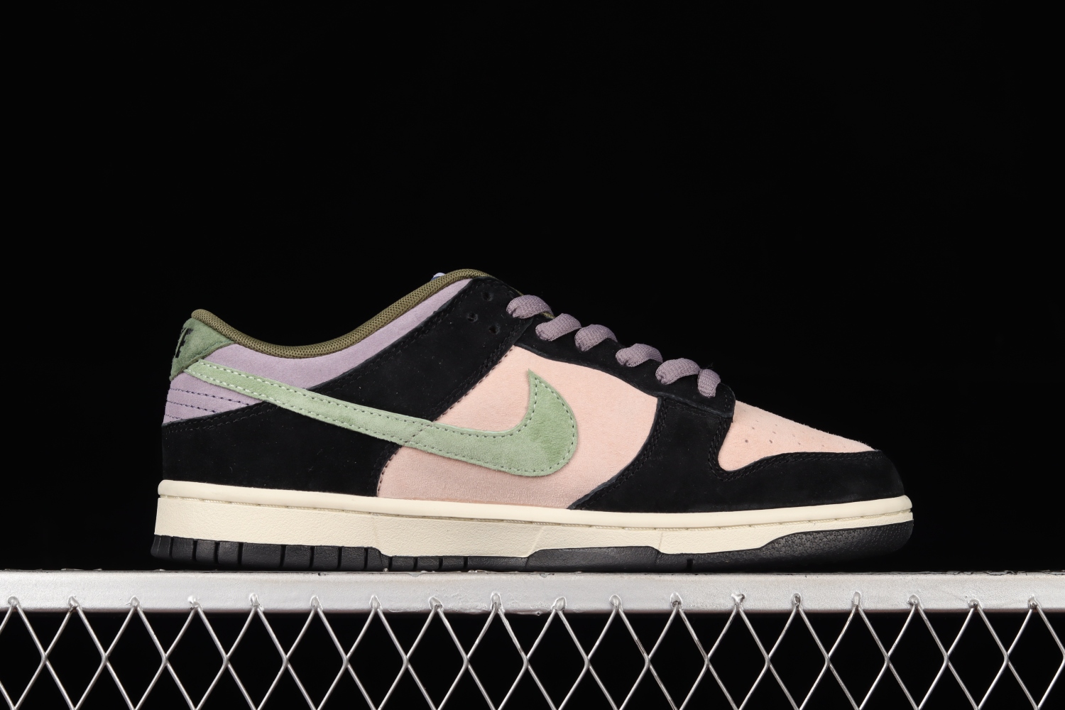 Otomo Katsuhiro x Nk SB Dunk Low  Steamboy OST DO7412-989