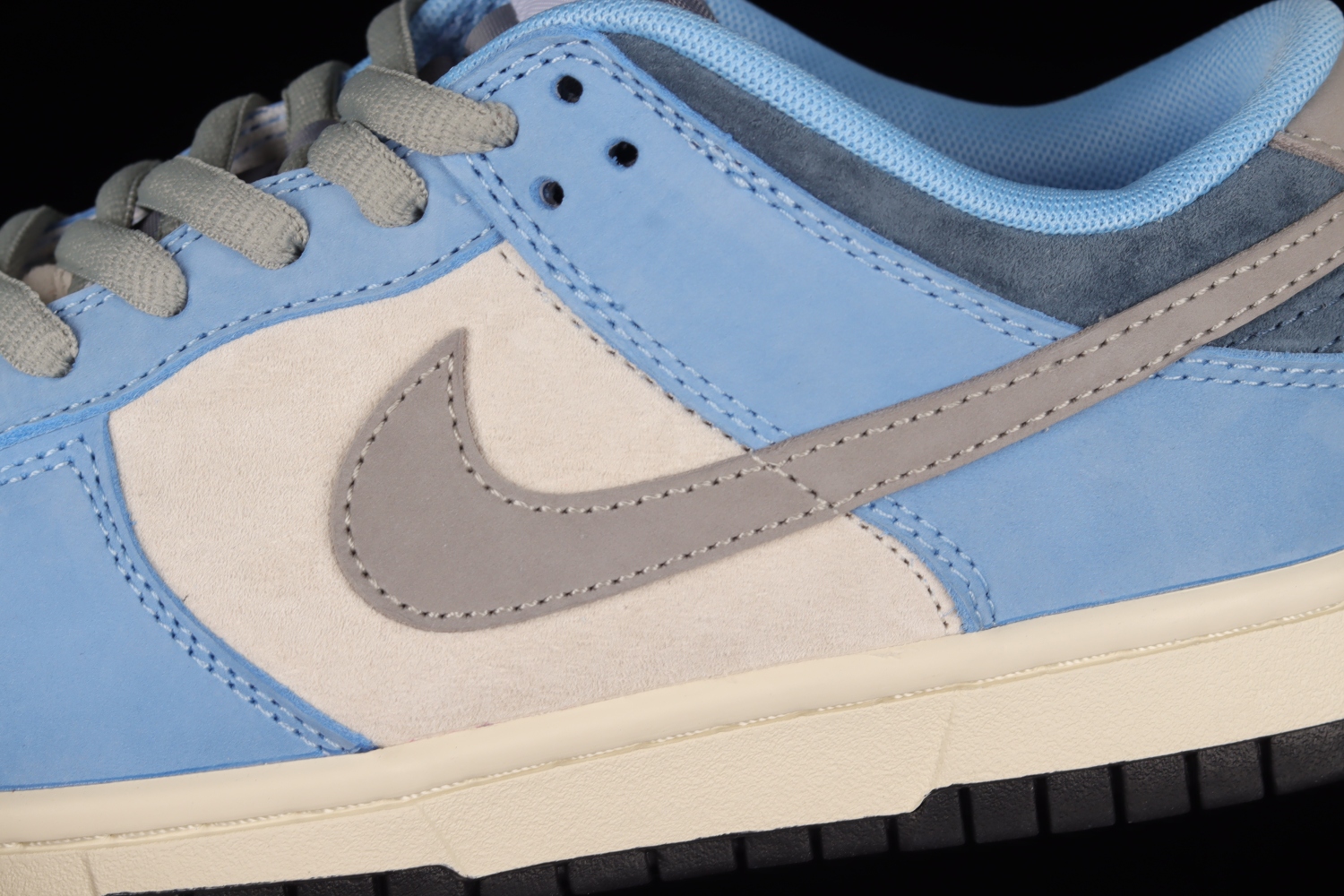 Otomo Katsuhiro x Nk SB Dunk Low  Steamboy OST DO7412-987