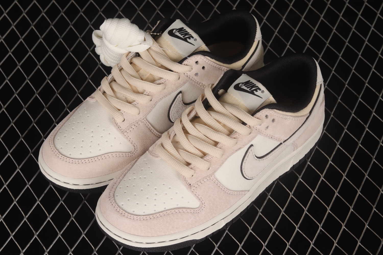 Otomo Katsuhiro x Nk SB Dunk Low  Steamboy OST LF0039-010