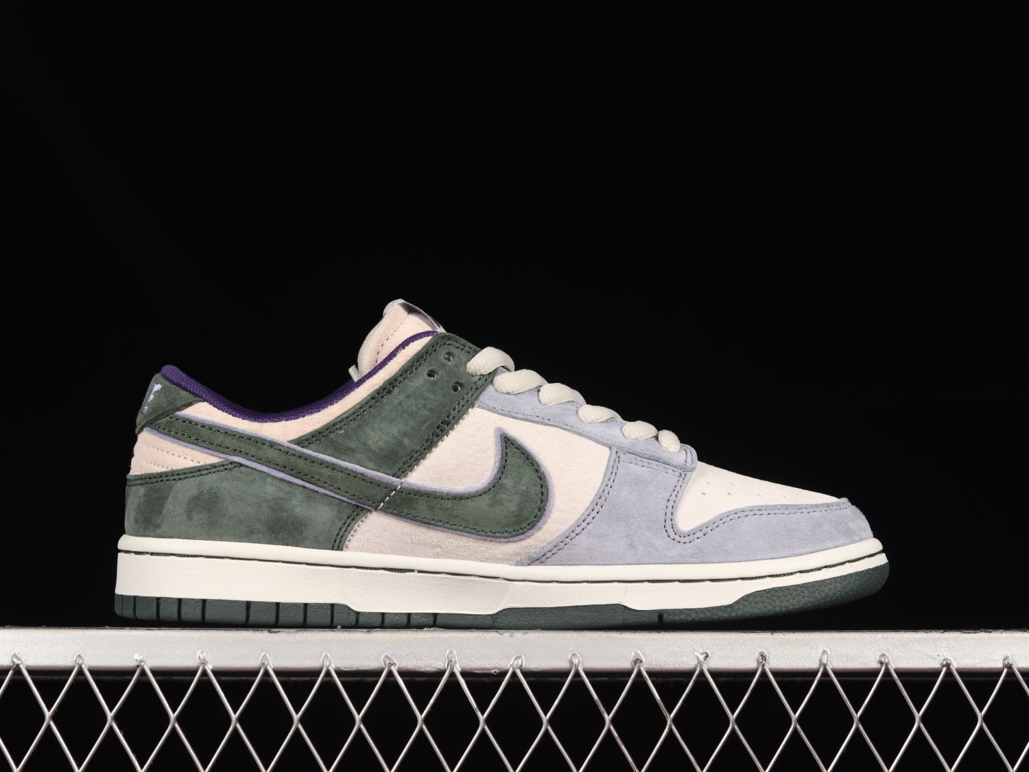 Otomo Katsuhiro x Nk SB Dunk Low  Steamboy OST LF0039-021