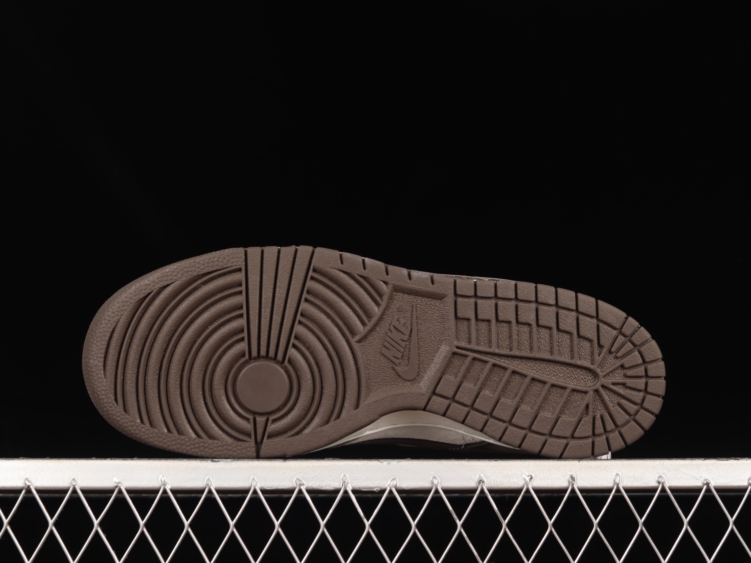 Otomo Katsuhiro x Nk SB Dunk Low  Steamboy OST LF0039-020