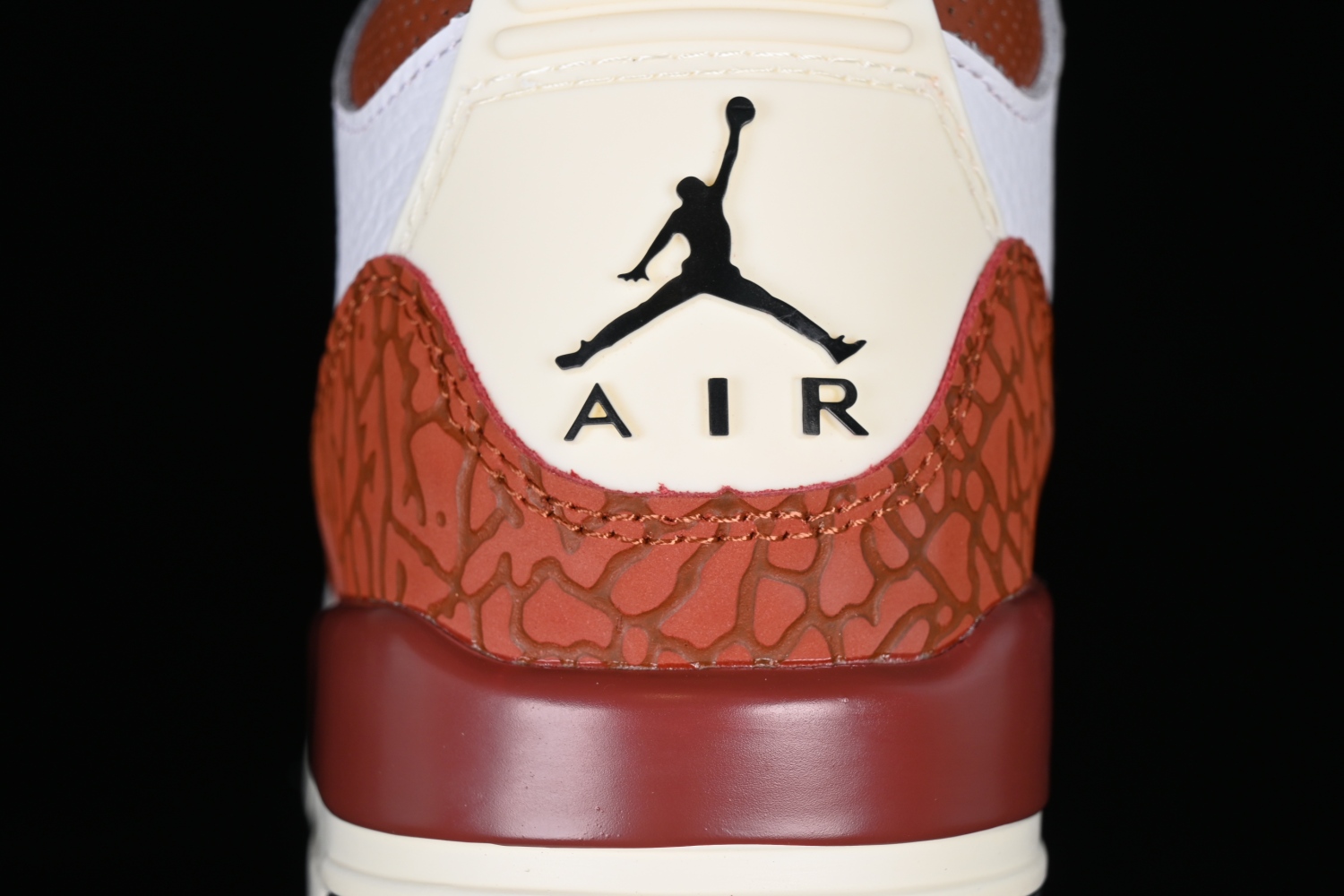 Jordan 3 Retro SE Dunk on Mars (GS) DV7028-108