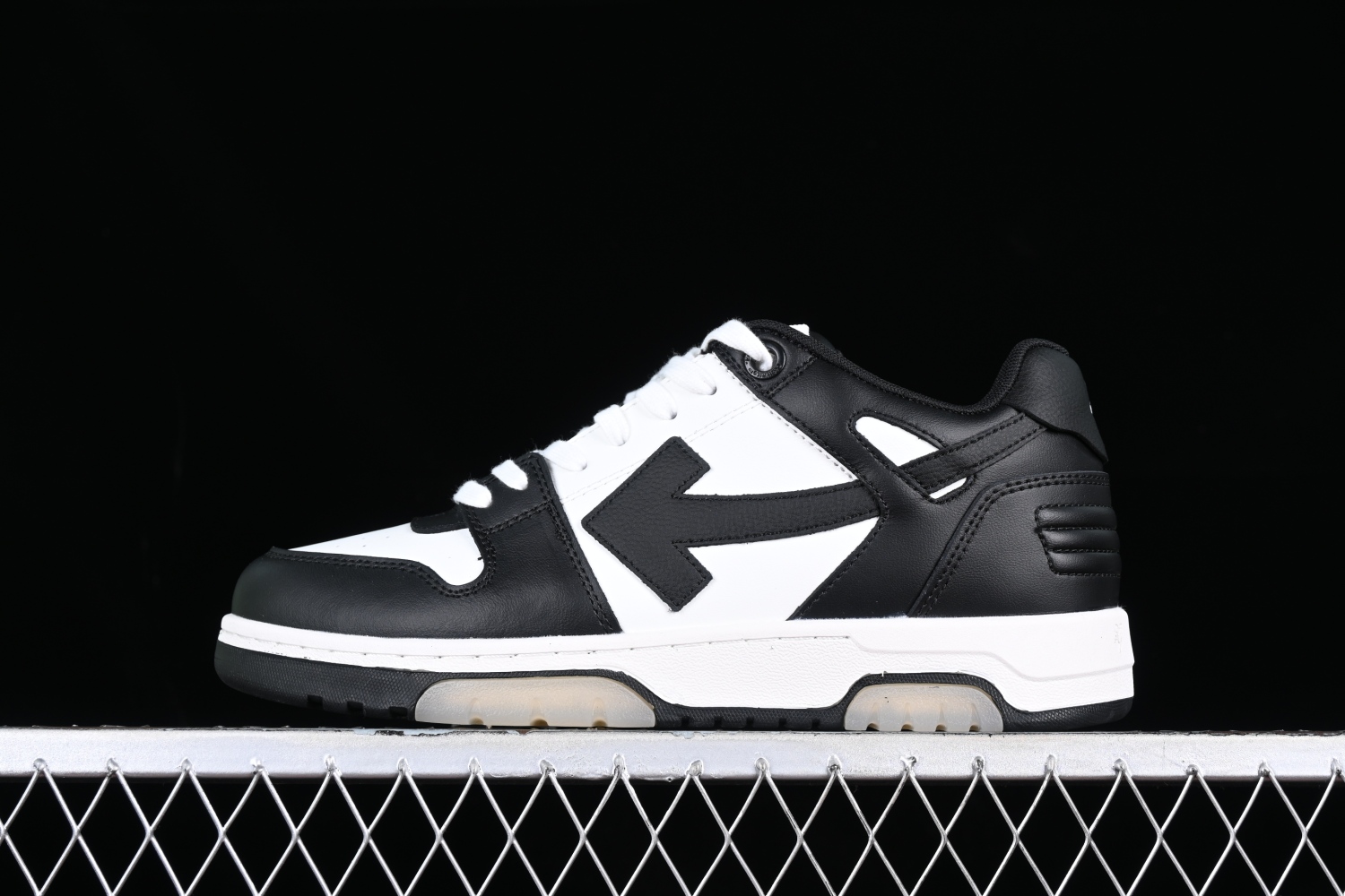 OFF-WHITE Out Of Office OOO Low Tops White Black White OMIA189C99LEA0011004