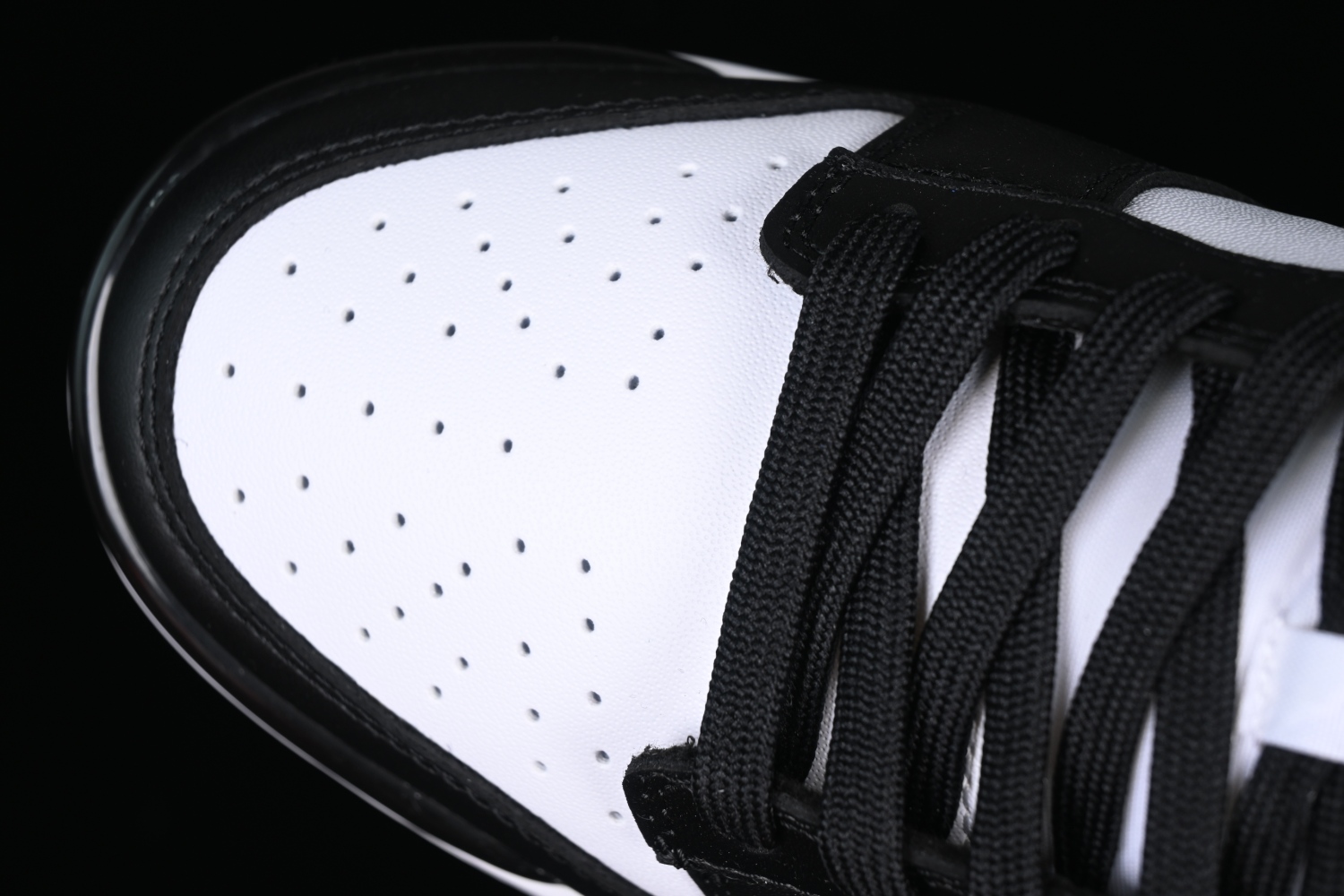 Nike Dunk Low Twist Panda (Women