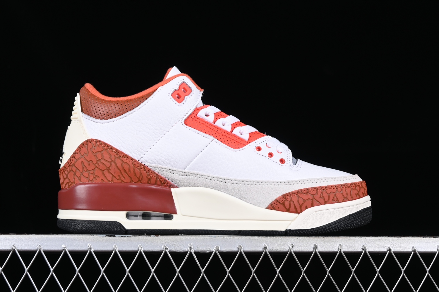 Jordan 3 Retro SE Dunk on Mars (GS) DV7028-108