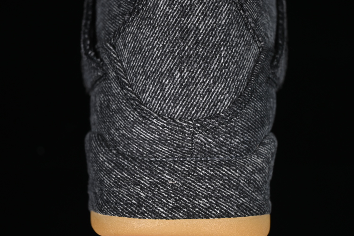 Jordan 4 Retro Levi
