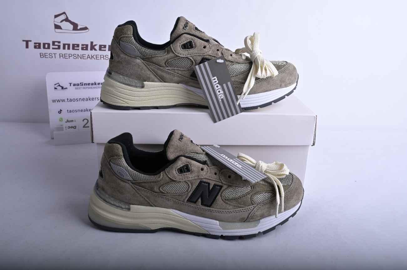 New Bal*nce 992 JJJJound Grey M992J2