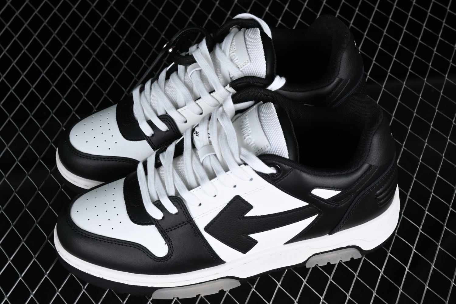 OFF-WHITE Out Of Office OOO Low Tops White Black White OMIA189C99LEA0011004