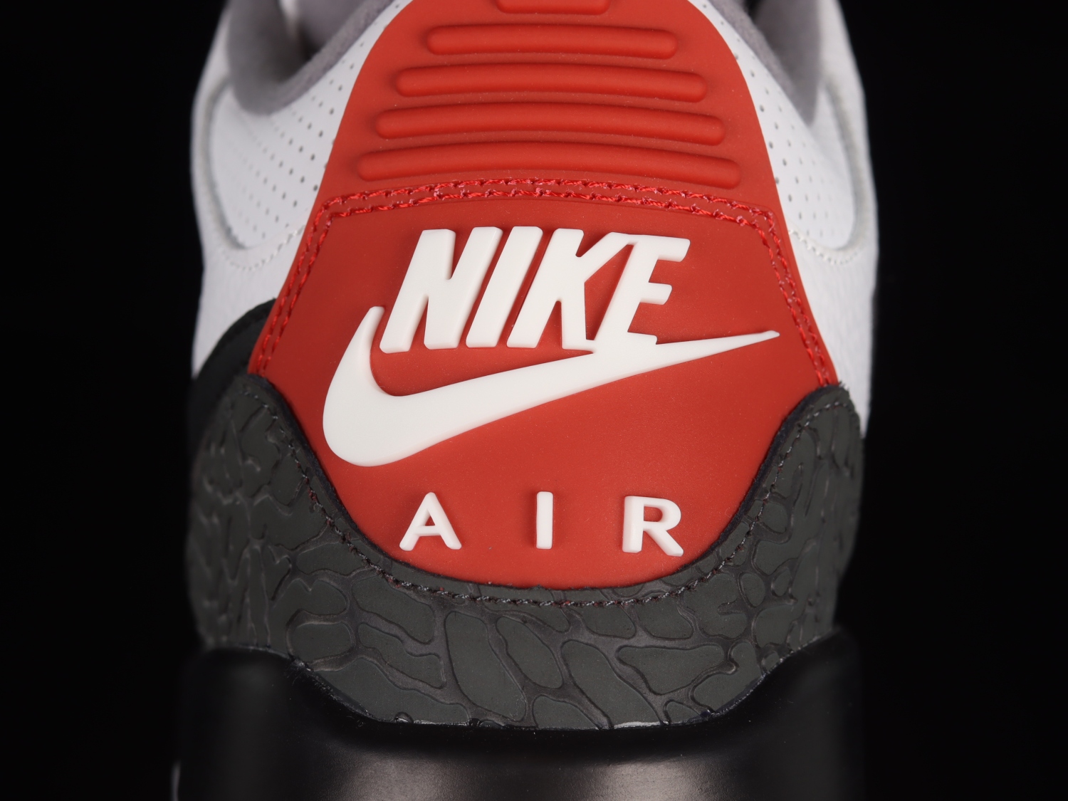 Jordan 3 Retro Tinker Hatfield AQ3835-160