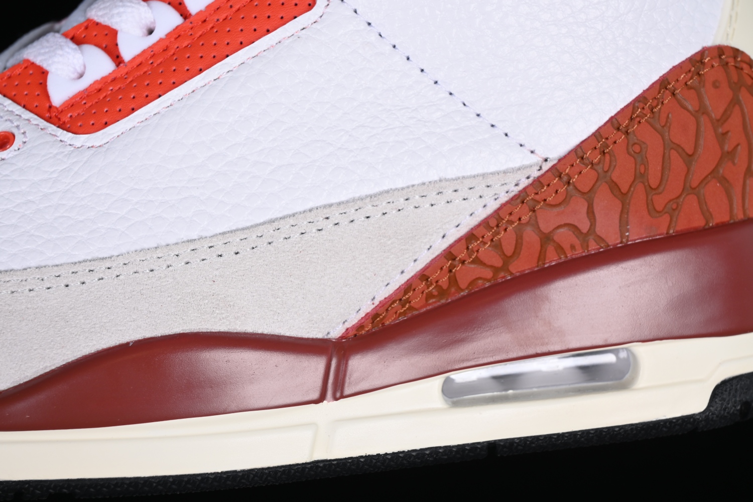 Jordan 3 Retro SE Dunk on Mars (GS) DV7028-108