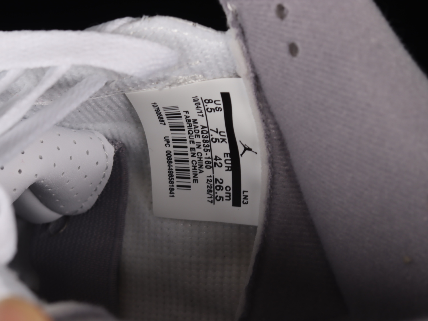 Jordan 3 Retro Tinker Hatfield AQ3835-160
