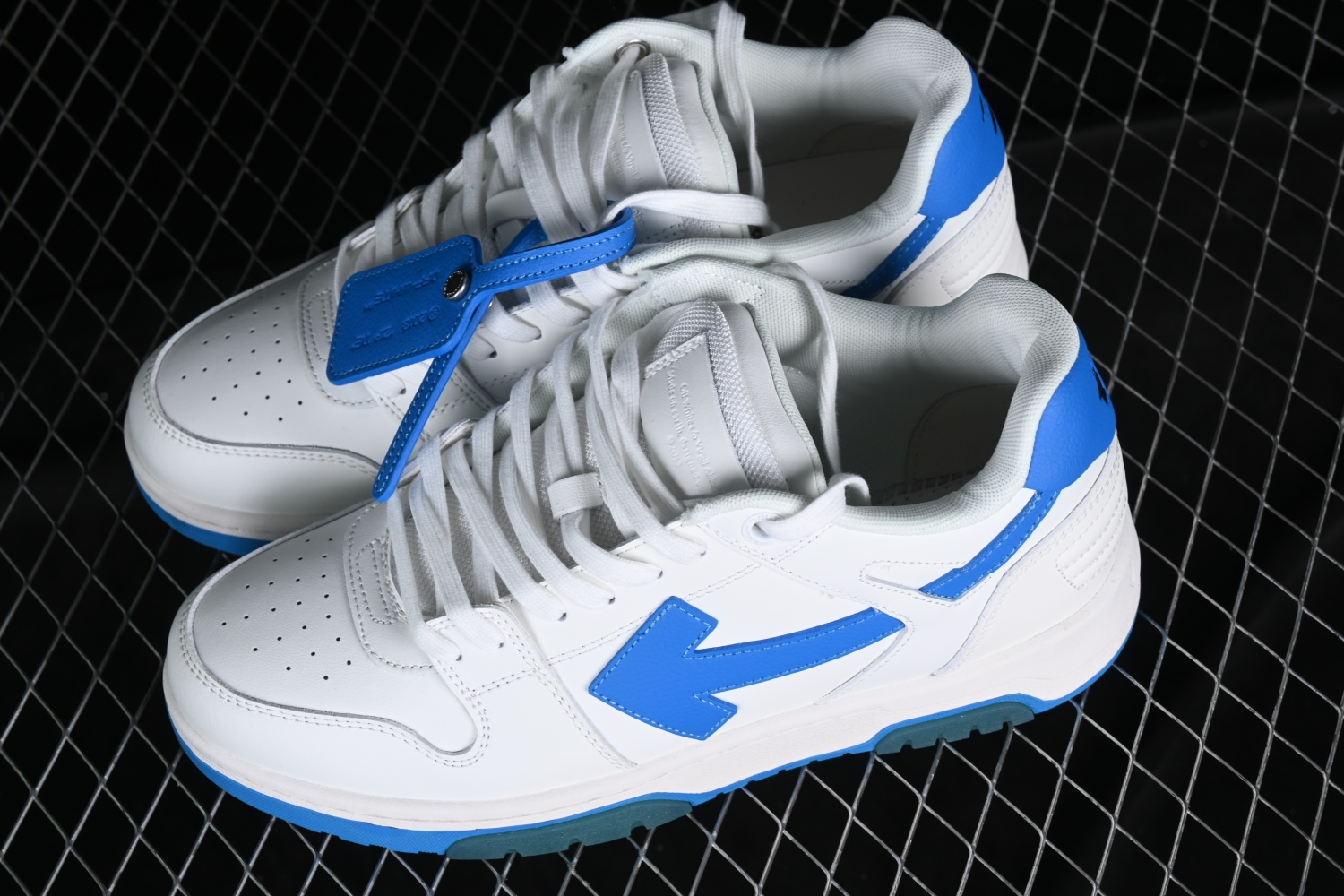 OFF-WHITE Out Of Office  OOO  Low White Blue (FW21) OMIA189F21LEA0020145
