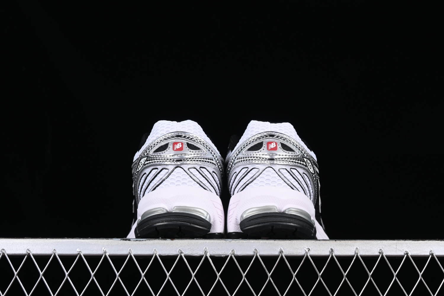 New Bal*nce 860v2 Black White Silver ML860XD