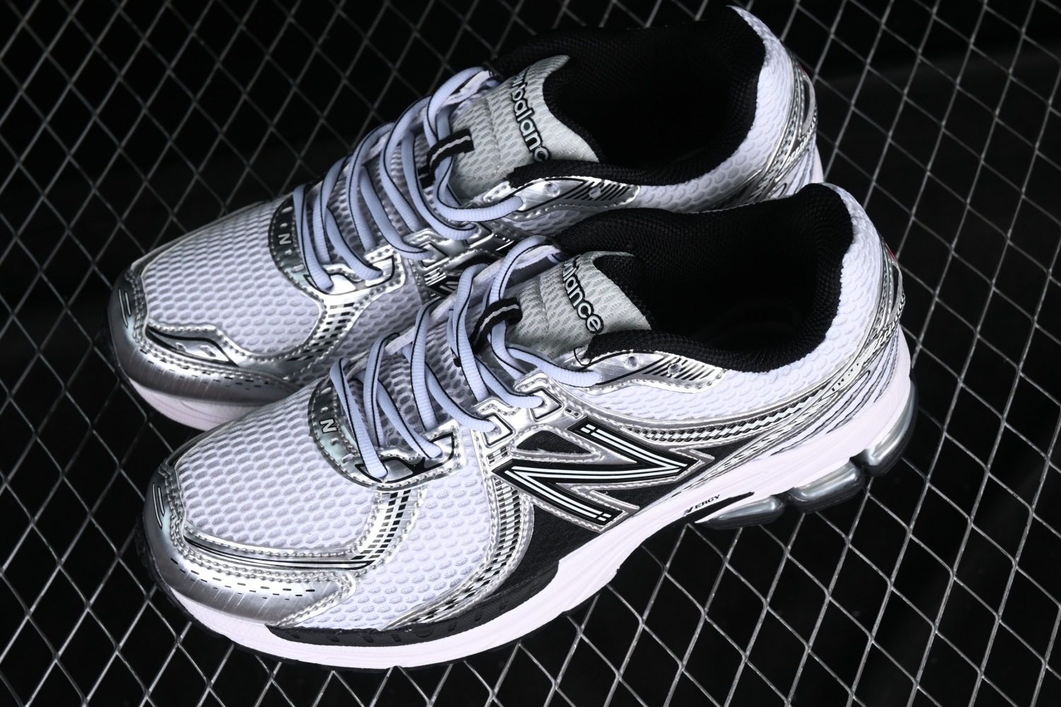 New Bal*nce 860v2 Black White Silver ML860XD