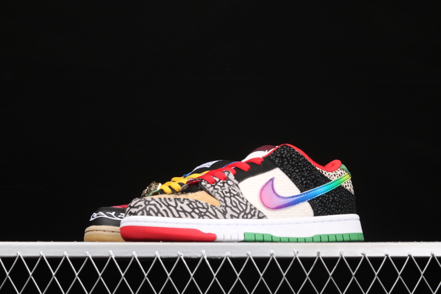 Nike SB Dunk Low What The Paul CZ2239-600
