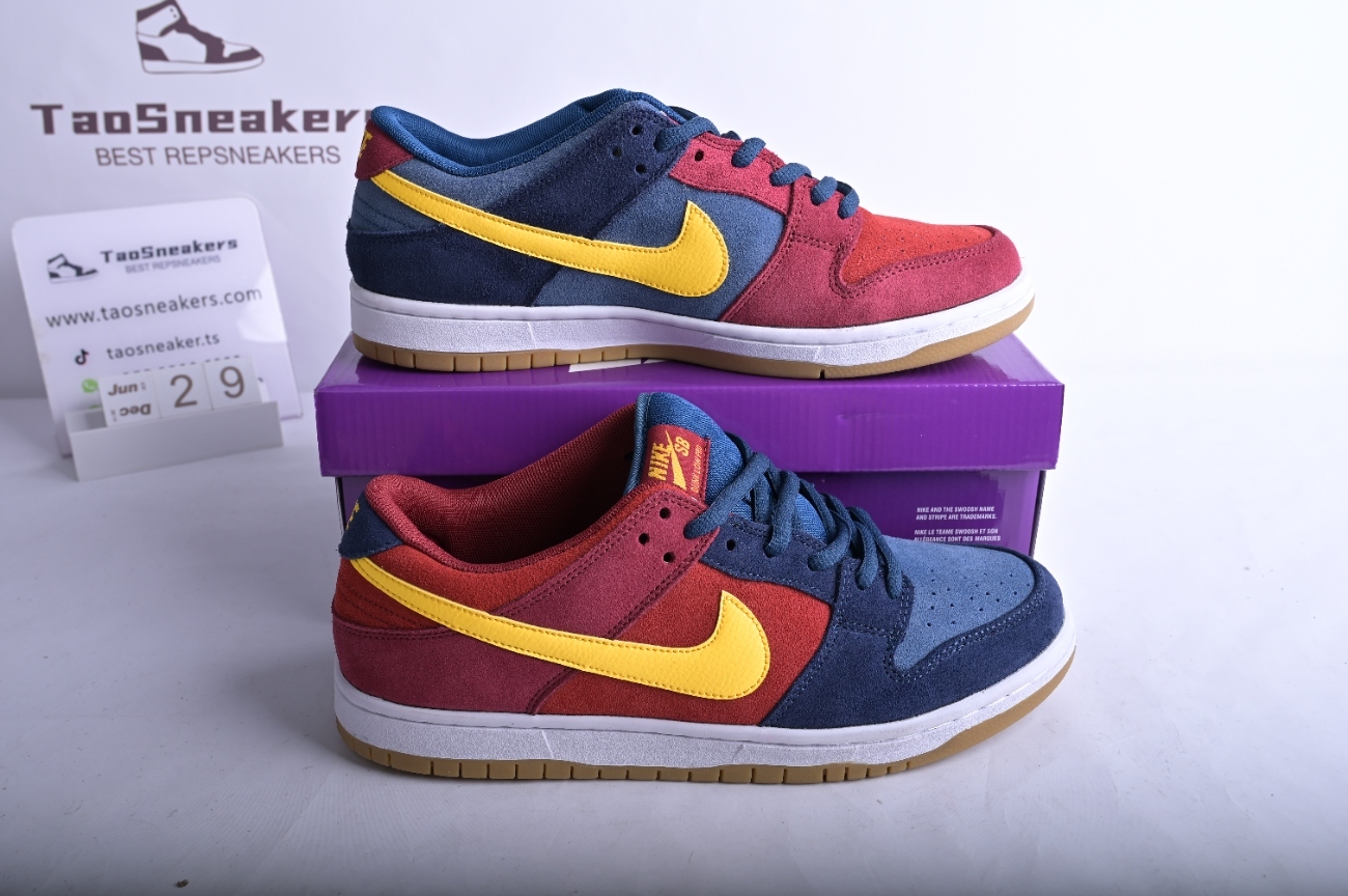 Nike SB Dunk Low Barcelona DJ0606-400