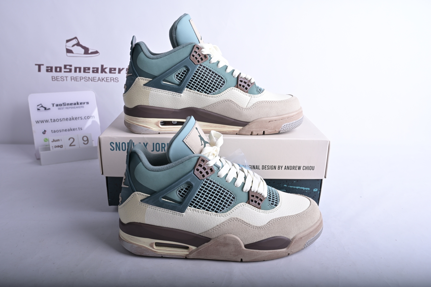 KNCW x Air Jordan AJ4 Retro  Red Thunder  AJ4-KNCW