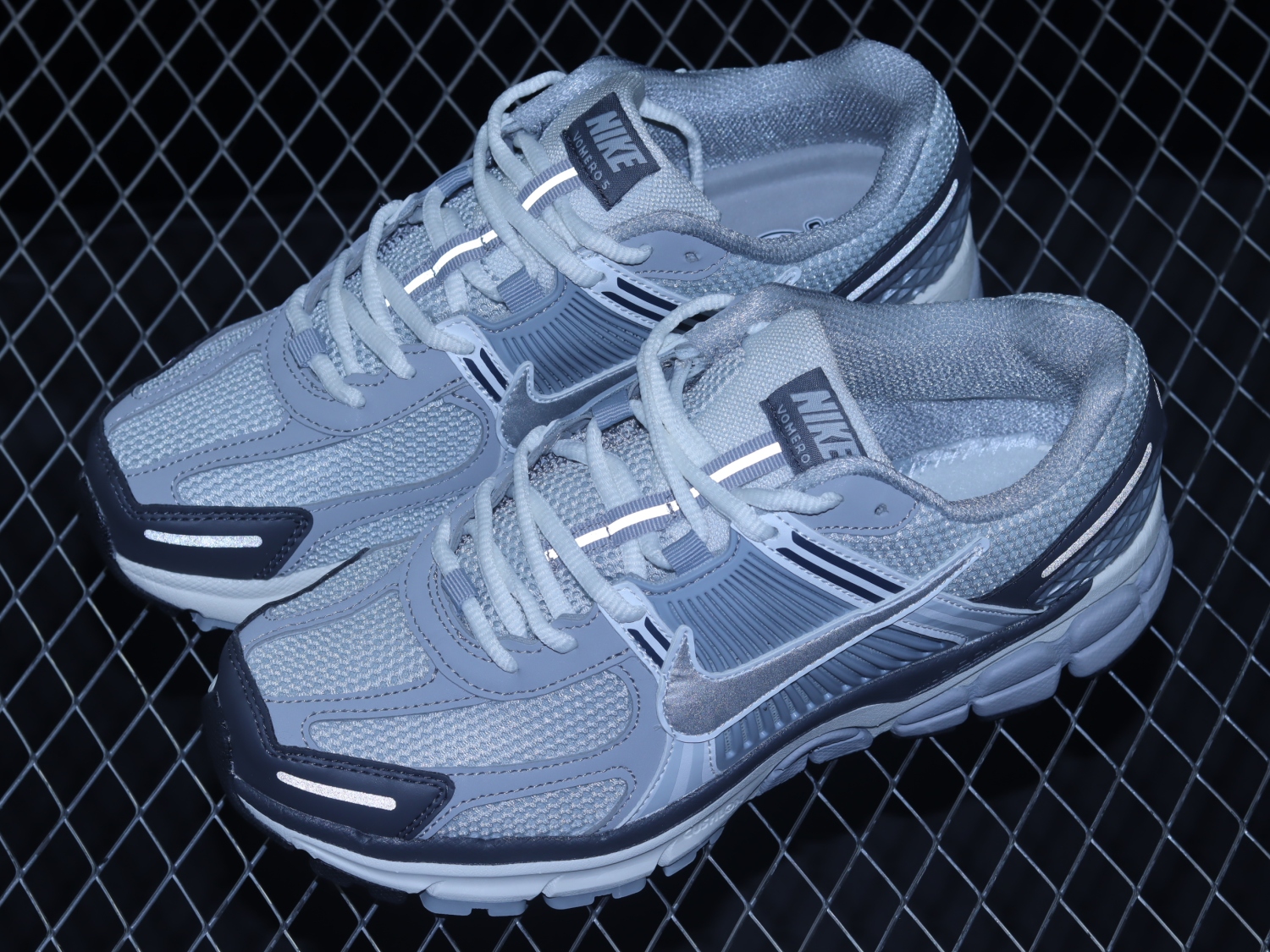 WMNS ZOOM VOMERO 5 