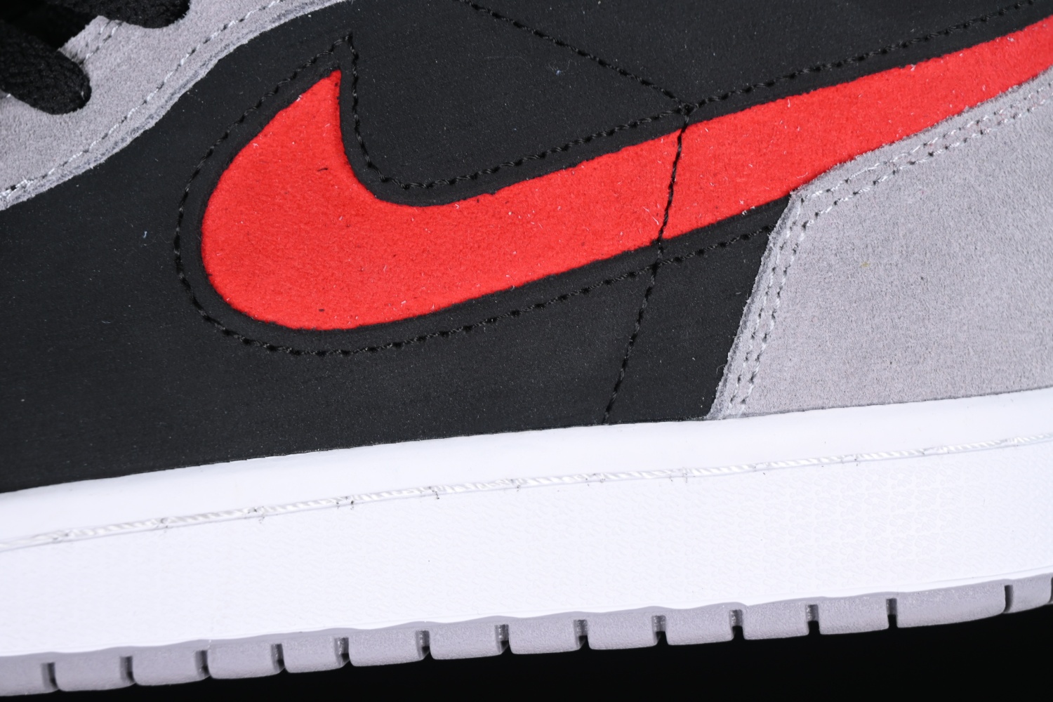Jordan 1 High Zoom Air CMFT 2 Black Fire Red Cement DV1307-060