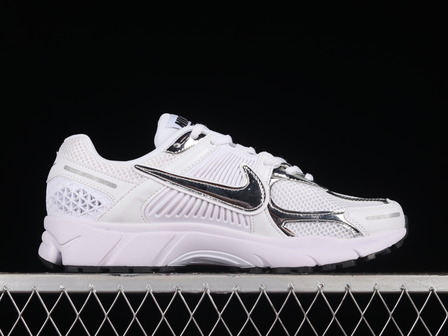 Nike Zoom Vomero 5 Photon Dust Metallic Silver (Women