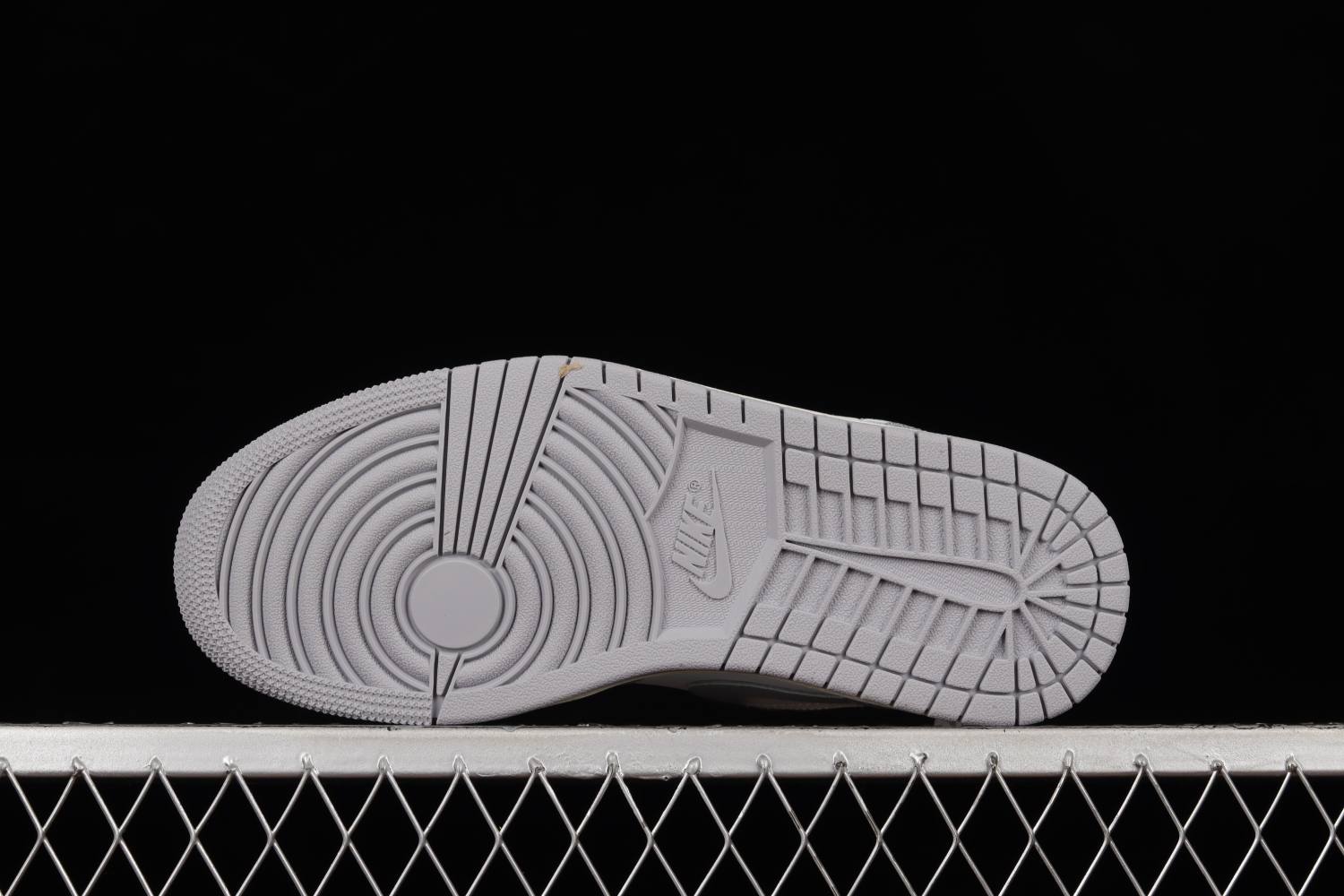 Air Jordan 1 Low Vintage Stealth Grey 553558-053