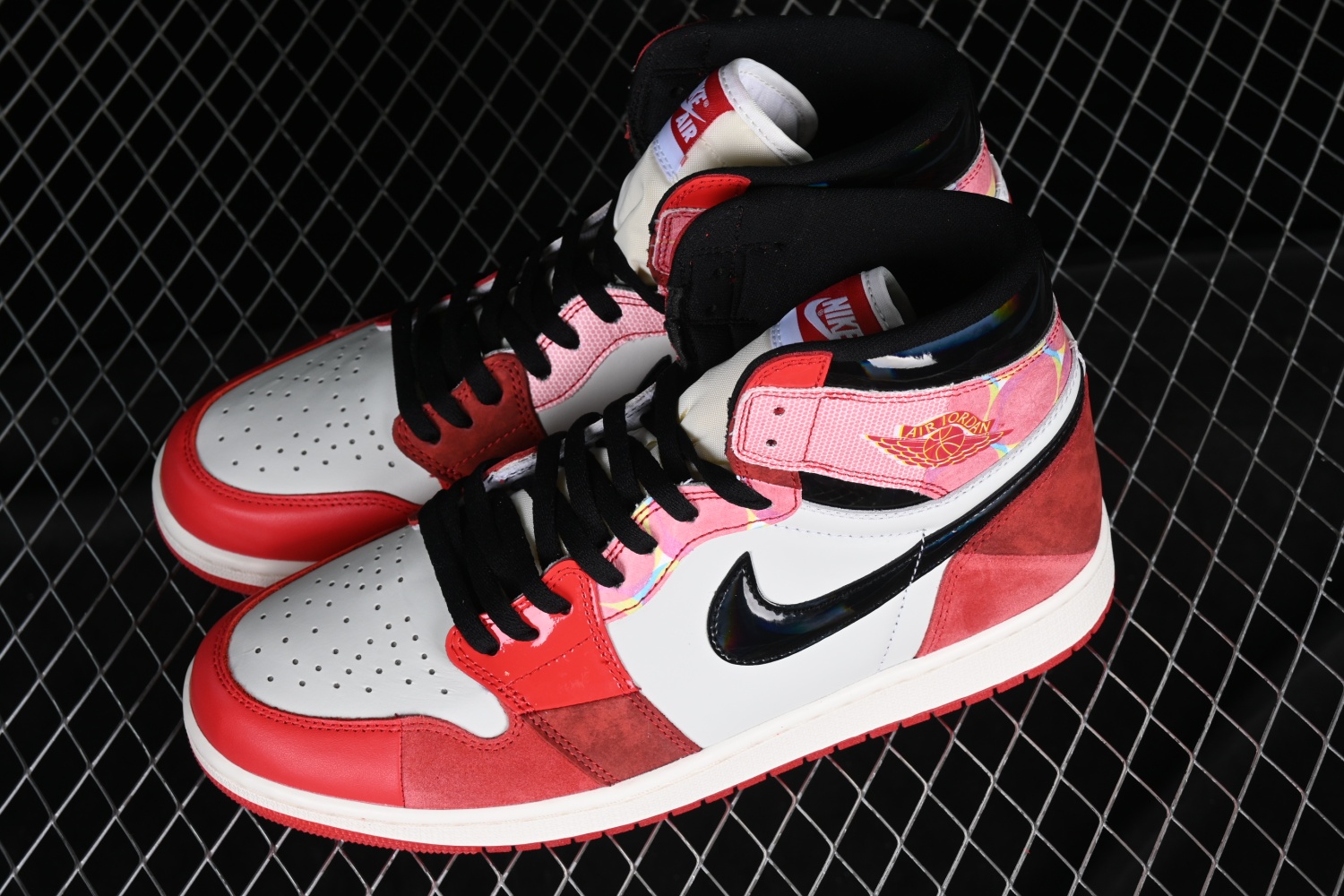 Jordan 1 High OG Spider-Man Across the Spider-Verse DV1748-601