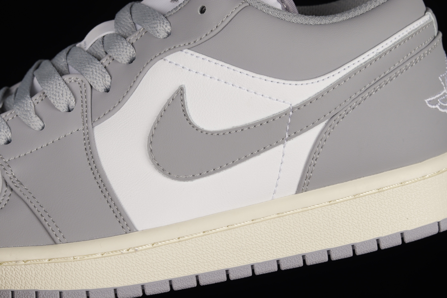 Air Jordan 1 Low Vintage Stealth Grey 553558-053